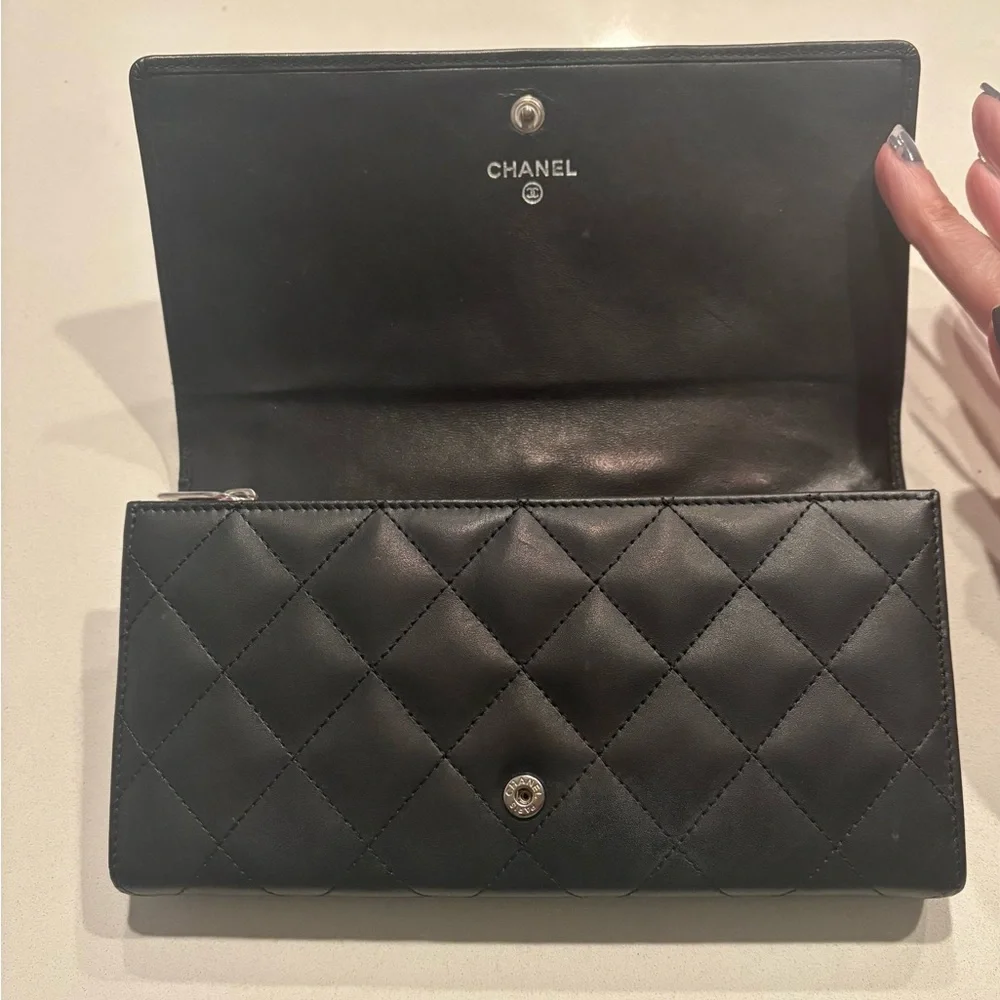 Chanel Quilted Cambon Lambskin Wallet in Black with Pink Interior - Picture 7 of 11